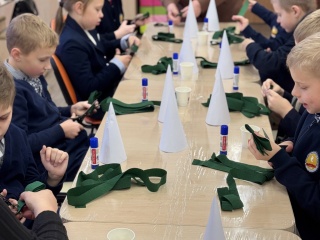 Edukacinis užsiėmimas „Pūkuota Kalėdų eglutė“