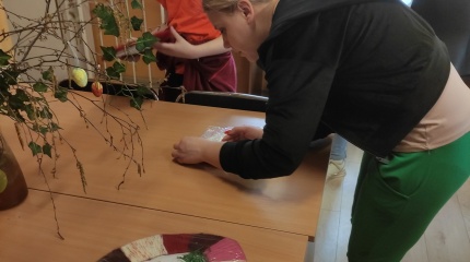 Edukacinis užsiėmimas „Papuošk namus Šv. Velykoms“