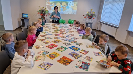 Mažųjų skaitytojų pažintis su biblioteka