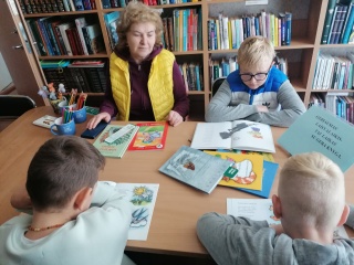 Garsinis knygų skaitymas „Laisvalaikis – su gera knyga“