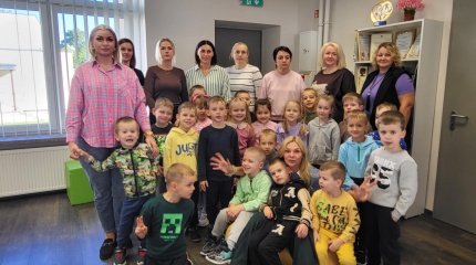 Edukacinis užsiėmimas su Brailio raštu leidėja Egle Jokužyte