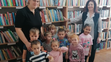 Pasakų popietė „Mylime pasakas be galo“