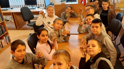 Edukacinis užsiėmimas „Kalėdinis eglės žaisliukas“