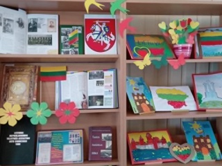 Literatūros, spaudinių bei vaikų kūrybinių darbų paroda
