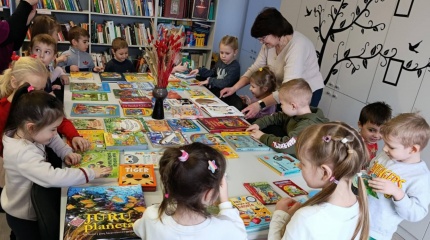 Mažųjų apsilankymas bibliotekoje