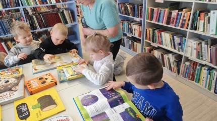 Ekskursija po biblioteką „Čia gyvena knygos“