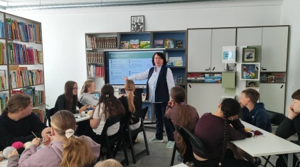„Kūrybinė kelionė į mandalų pasaulį“