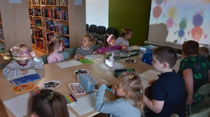 Kūrybinė edukacija „Guzikų nuotykiai bibliotekoje“