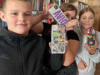 Edukacija „Papuošk savo telefono dėklą!“