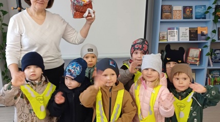Mažųjų svečių apsilankymas Jašiūnų bibliotekoje 